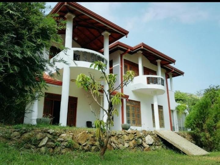 Hotel Blue Point Rest Tangalle Esterno foto