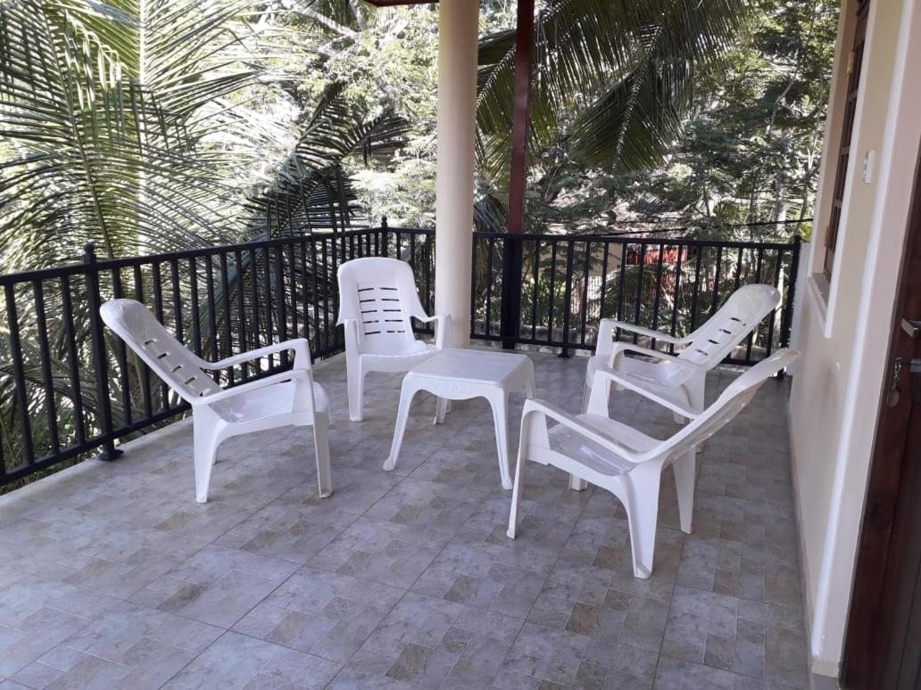 Hotel Blue Point Rest Tangalle Esterno foto