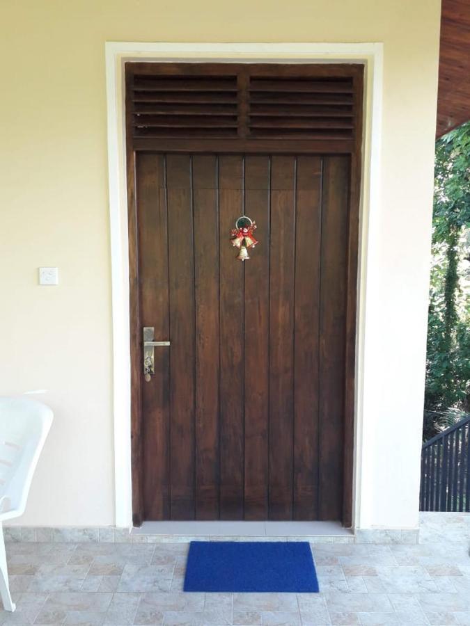 Hotel Blue Point Rest Tangalle Esterno foto